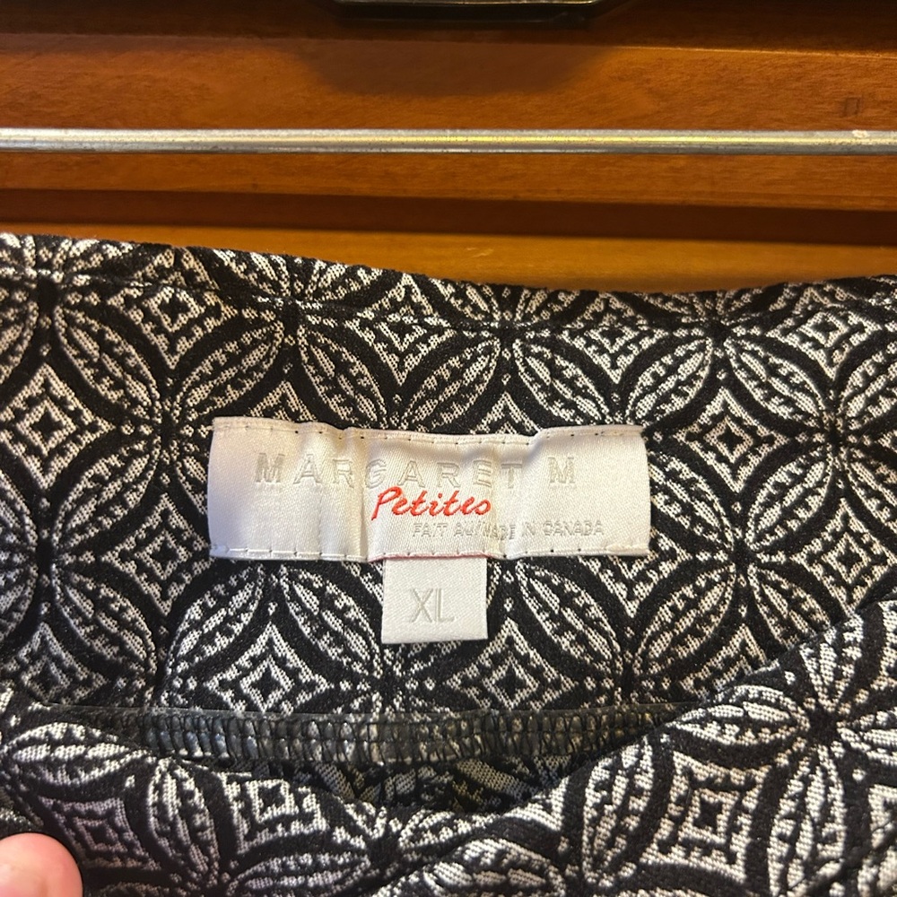 Margaret M Printed Pants - Picture 3 of 4